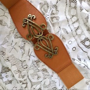 🌼 NWOT Brown Fashion Belt